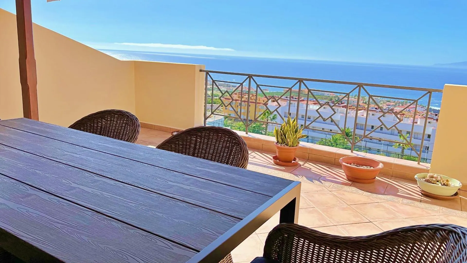 Amazing View Apartment Puerto de Santiago